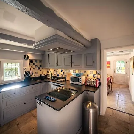 Villa Spacious Provence In 4 Hectares Of Land *